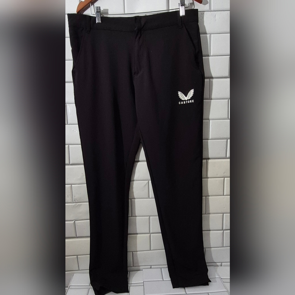 Castore Youths Black Straight Leg Performance Pant Pockets Flat Front Nylon Elas